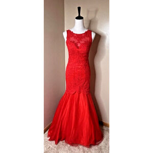 Clarisse Red Lace Mermaid Prom Dress Women’s Size 6 Formal Gown